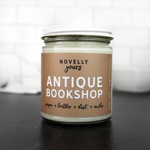Novelly Yours Antique Bookshop Candle